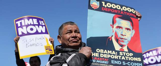 2000 AFL-CIO Executive Council calls for reform in the nation’s immigration laws for undocumented workers.