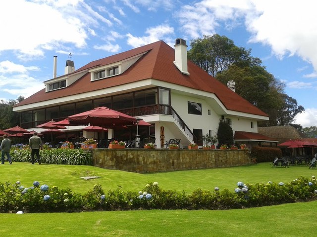 UR Inicio de la construcción del gimnasio en la Sede de Emprendimiento e Innovación