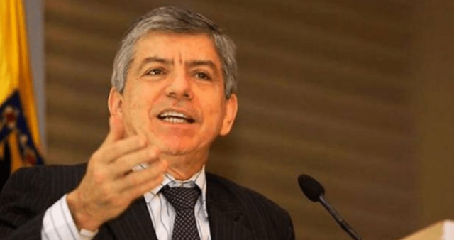 NAC Cesar Gaviria toma posesión como presidente de Colombia