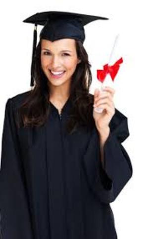 ESTUDIOS UNIVERSITARIOS