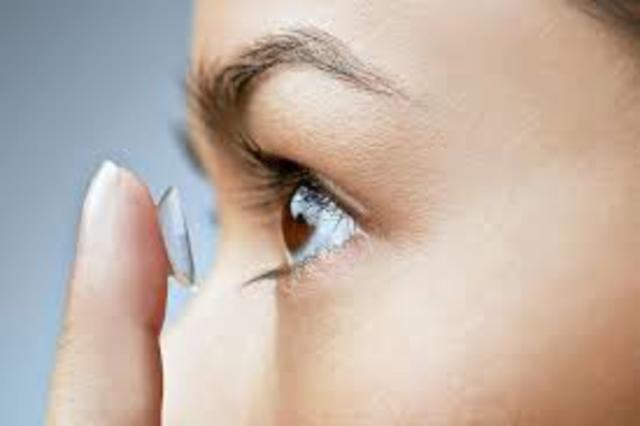 First contact lenses are developed