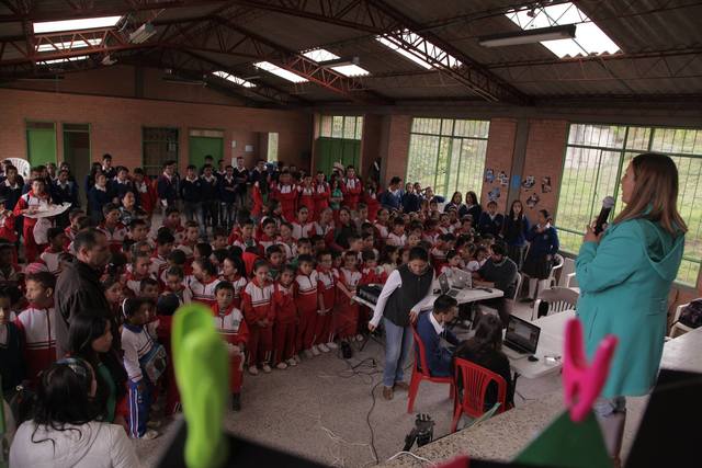 Encarretados 1.0 Tibaná