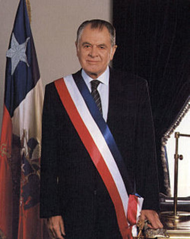 •	1990: Retorno a la democracia en Chile