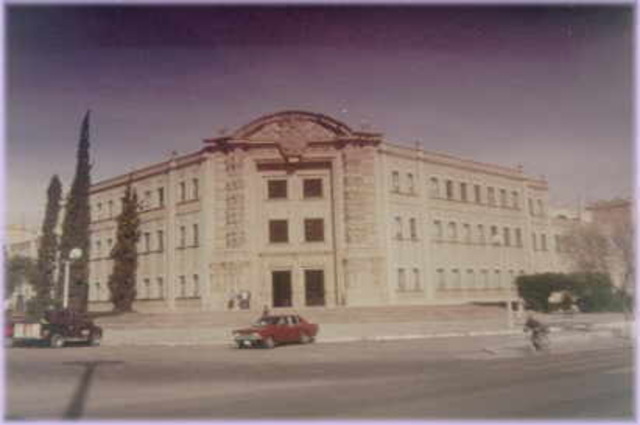 Se imparte por primera vez la carrera