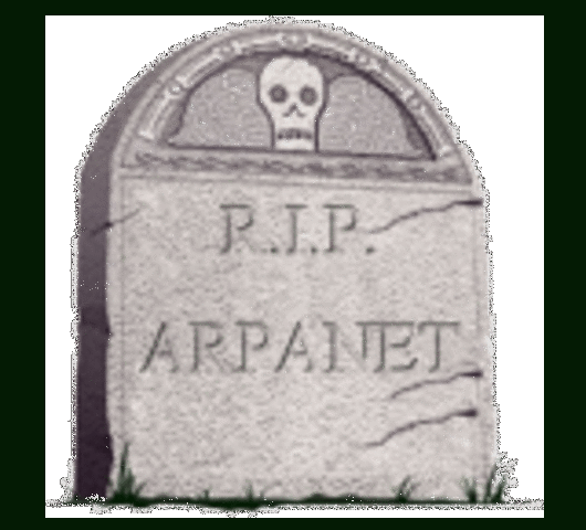 ARPANET deja de existir.