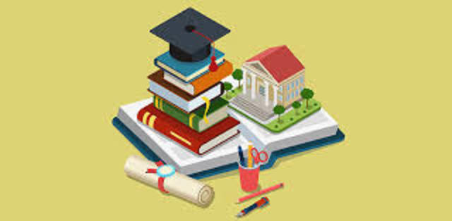 Estudios Universitarios