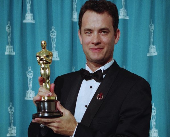 PER (Juan Felipe) Tom Hanks gana el Oscar a mejor actor