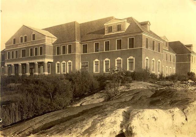 Primeiras escolas do município