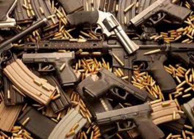 acusaciones de Tráfico de Armas