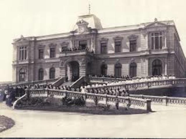 Fundación del Manicomio General “La Castañeda” (Ciudad de México).