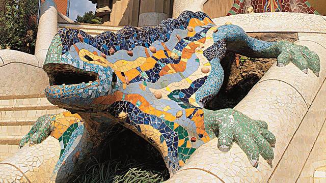 Inici construcció del Parc Güell
