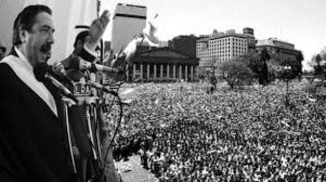 Asume como presidente