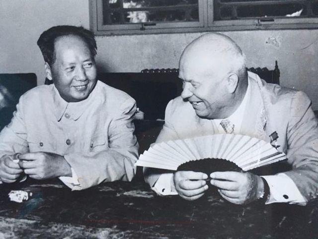 2)	En Asie avec la rupture sino-soviétique entre 1956-1960