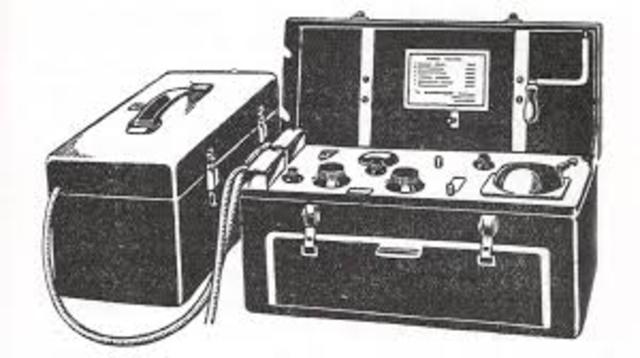 Primer electrocardiógrafo portátil