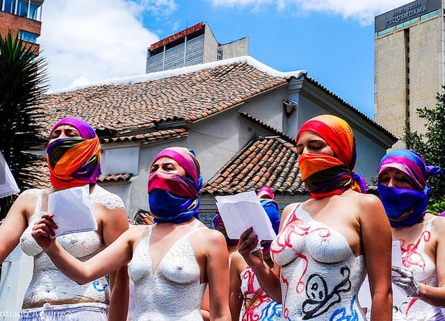 Transformación cultural, económica y socio-política