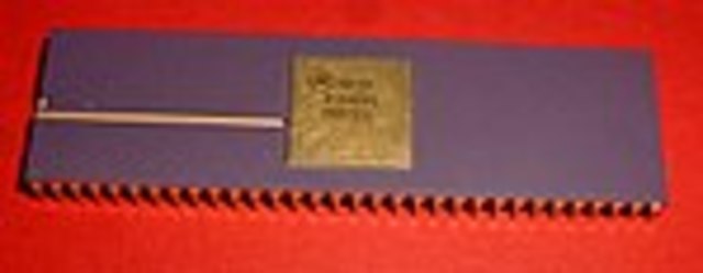 Motorola presenta el microprocesador 68000.