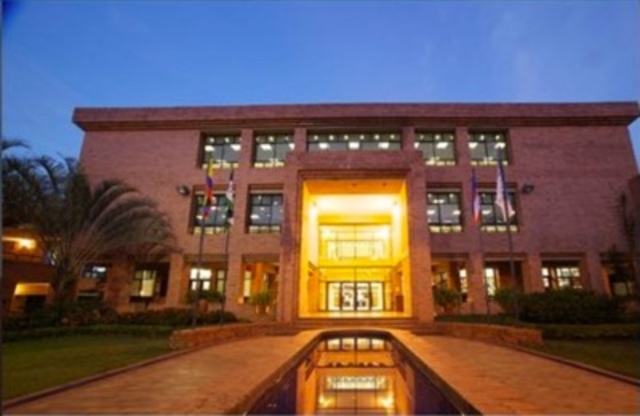 The program of Night Business Administration is inaugurated.