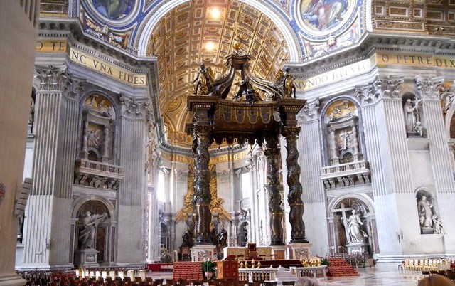 St. Peters Baldachin