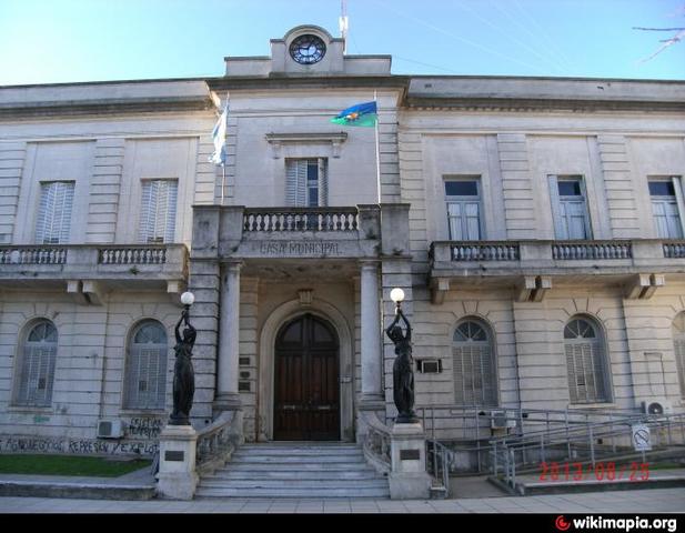 Comienzo de la construcción del Palacio Municipal