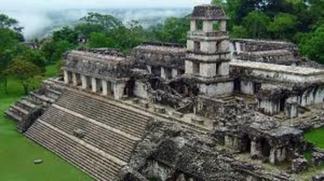 Comienza la construccion de los primeros centros urbanos mayas
