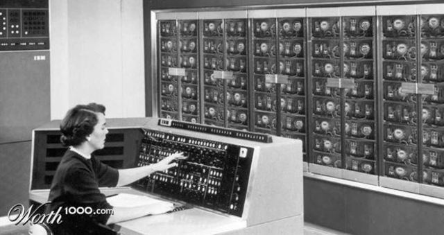 Creación de la primera maquina referida como referida una supercomputadora