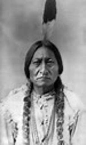 Sitting Bull surrenders to U.S. Army and goes to Standing Rock Reservation