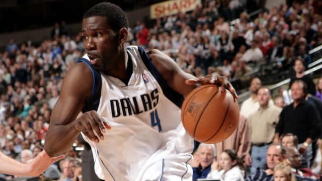 Micheal Finley joins the Mavs