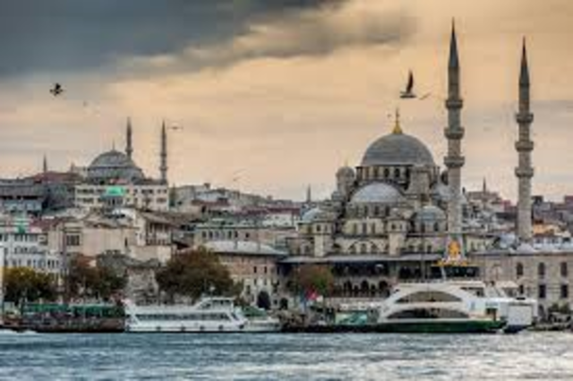 La toma de Constantoinopla y la nececidad euopea de abrir nuevas rutas de comercio