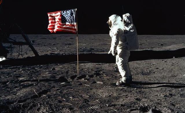 Primer Humano en la Luna