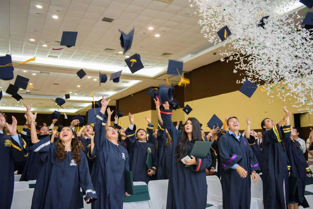 completar mi carrera