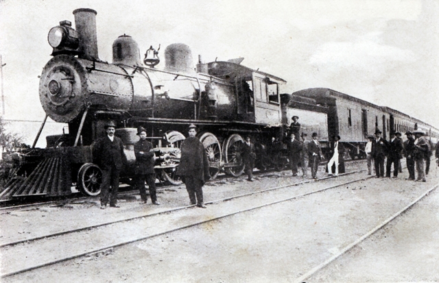 The railroad México-Toluca is inaugurated