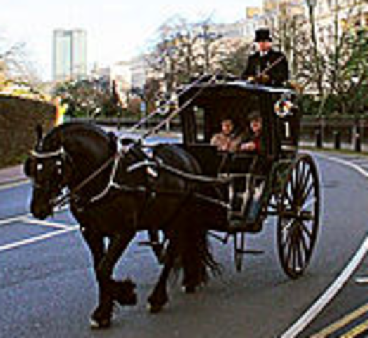 The first hansom cab is invented
