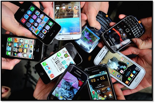 1981 Nace la TELEFONÍA CELULAR