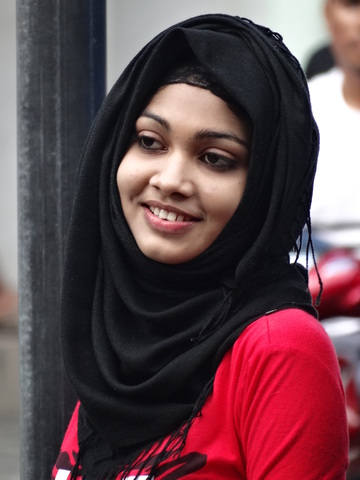 [NOVEL] Amir's mom dies while giving birth