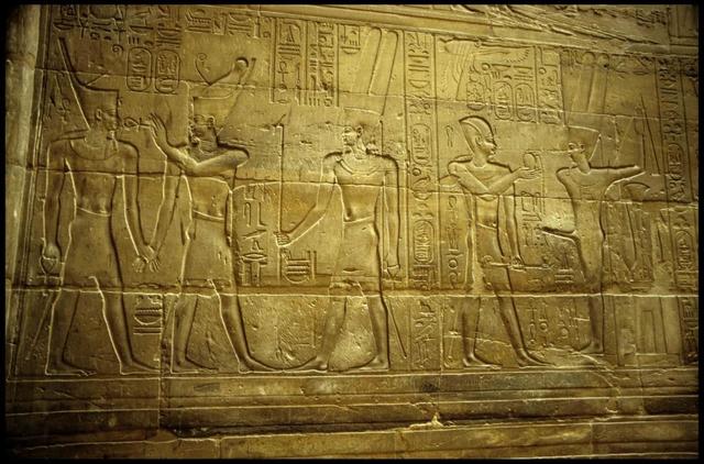 Relieves pertenecientes al templo de Luxor (fecha aproximada 1450 a. C.)