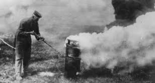 Germans Fire Shells Filled with Chlorine Gas