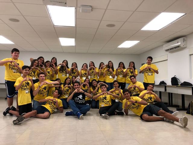 DÍA TROYA // integración