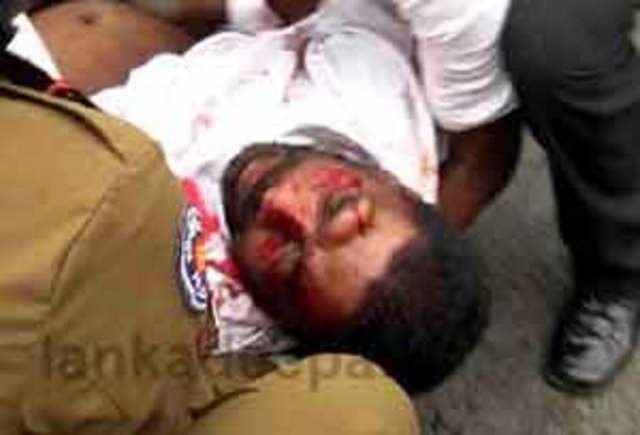 LTTE attacks two mosques