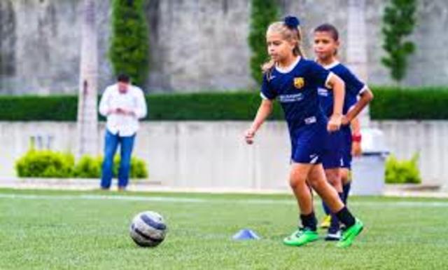 Empese a jugar futbol