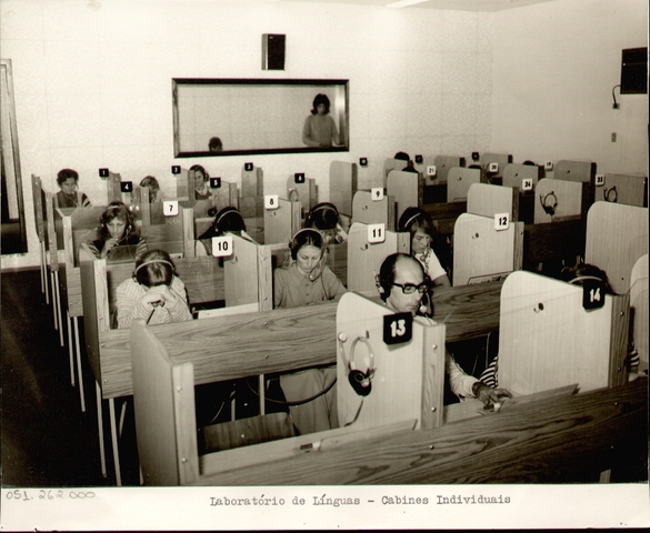 Laboratório de línguas