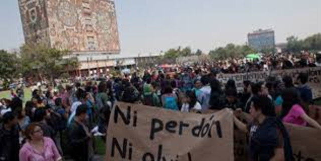 Mega Mitin en la UNAM