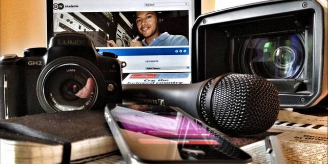 RETOS DEL PERIODISMO DIGITAL