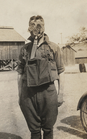 (US) U.S. War Department Authorizes Chemical Warfare Service