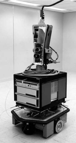 premier robot mobile controlé par ordinateur