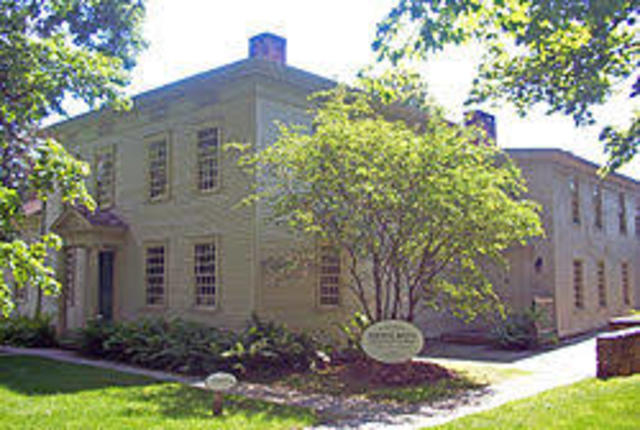 First law school in the United States was established.