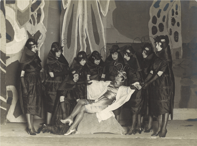 Teatro: El maleficio de la mariposa.