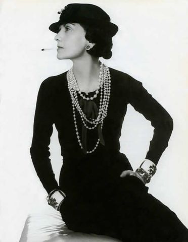 Création de la petite robe noire