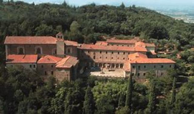 San Benedetto da Norcia fonda a Montecassino il monastero