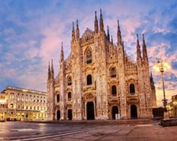 Inizio della costruzione del duomo di Milano