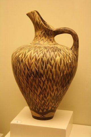 Minoan Jug in Floral Style(Early Minoan Art)
